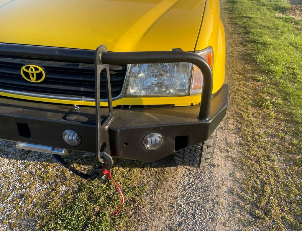 Big Slack Off Road Land Cruiser / LX470 front bumper, brush guard and winch mount