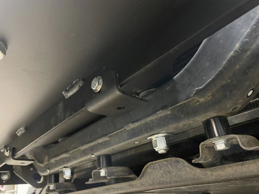 Big Slack Off Road Land Cruiser / LX470 front winch mount